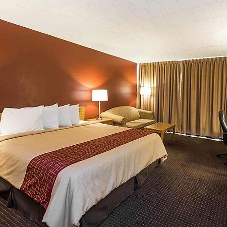 Days Inn By Wyndham Williamsport Oda fotoğraf